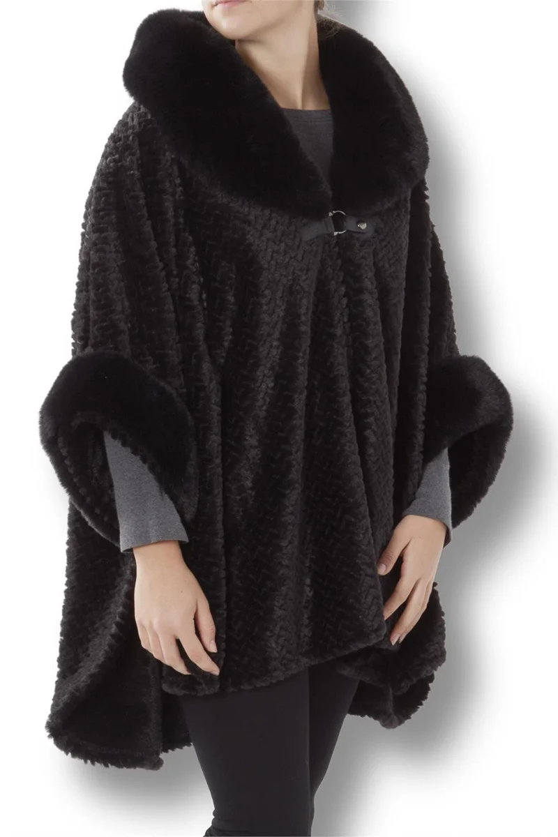 Chevron Fur Cape Black - Image 2