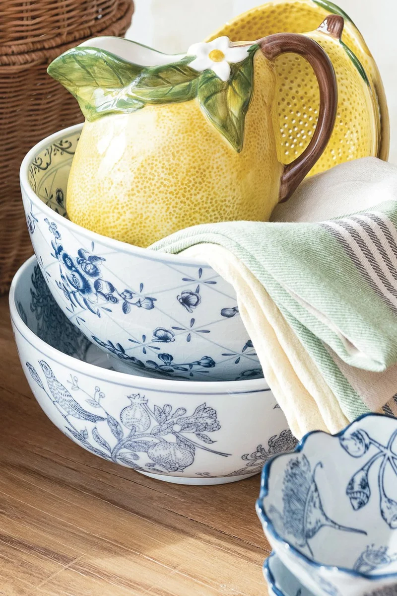 Creative Co-Op Porcelain Bowl with Botanicals Blue & White 10" Round x 4.5"