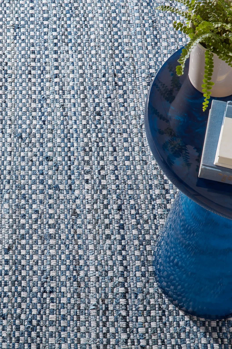 Dash & Albert Denim Stone Handwoven Cotton Rug 2'x3' Blue