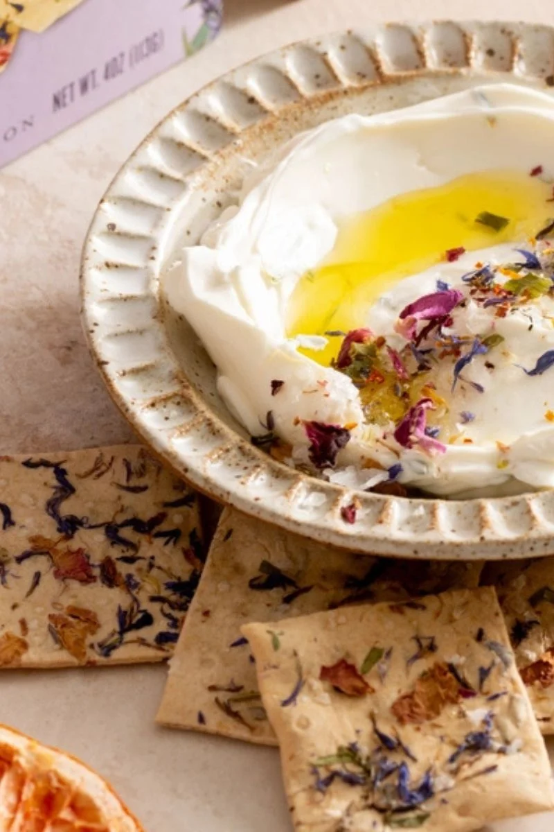 Flouwer Co. Apertif Artisanal Crackers - Image 2