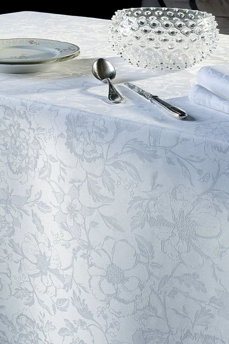 Garnier-Thiebaut Mille Charmes Tablecloth Blanc - Image 2