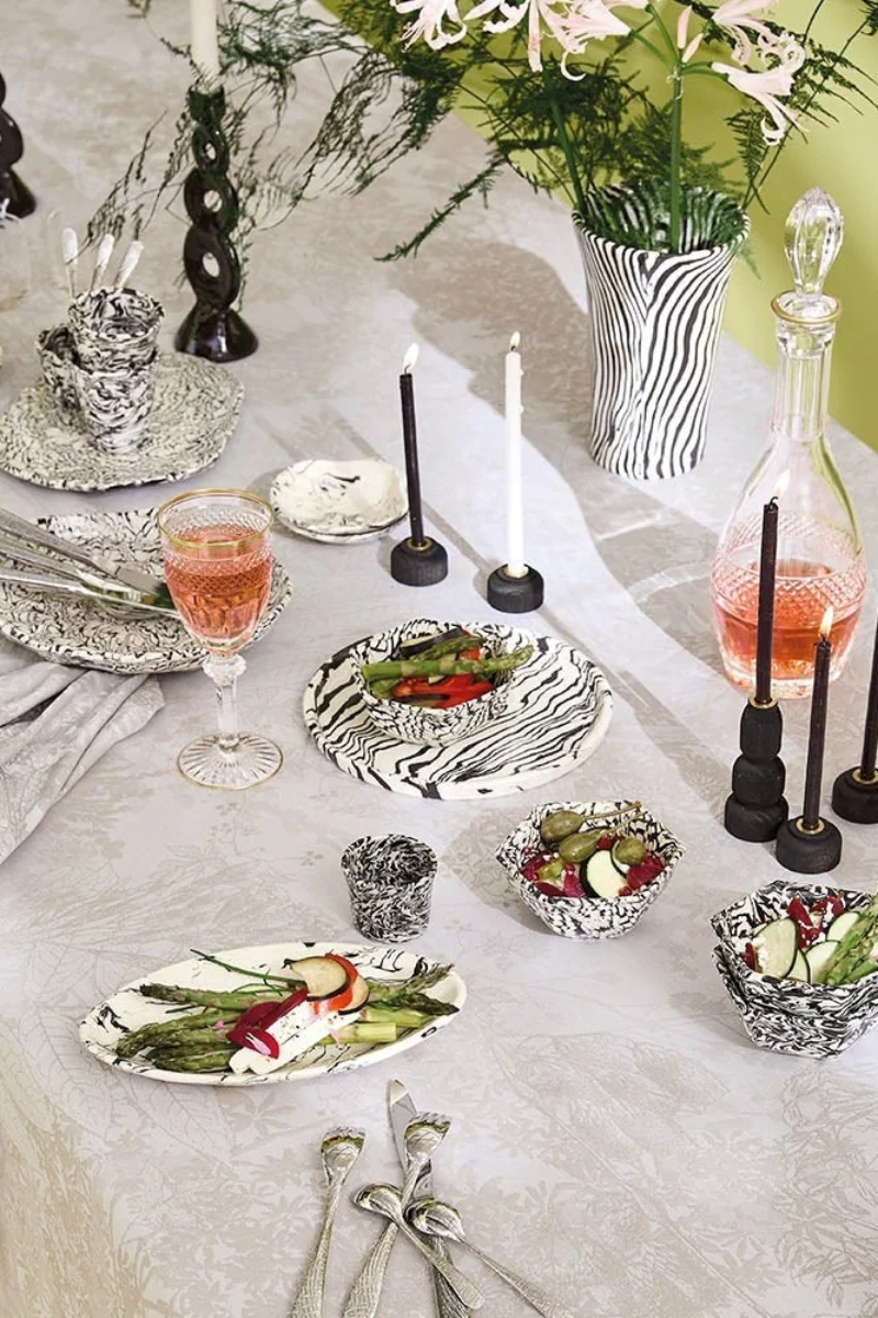 Garnier-Thiebaut Mille Esprit Jardins Coated Tablecloth Chanvre