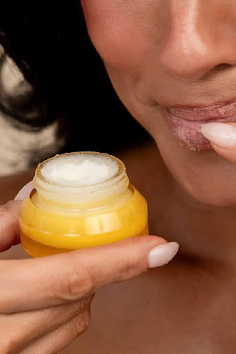 Poppy & Pout Lip Scrub Wild Honey - Image 2