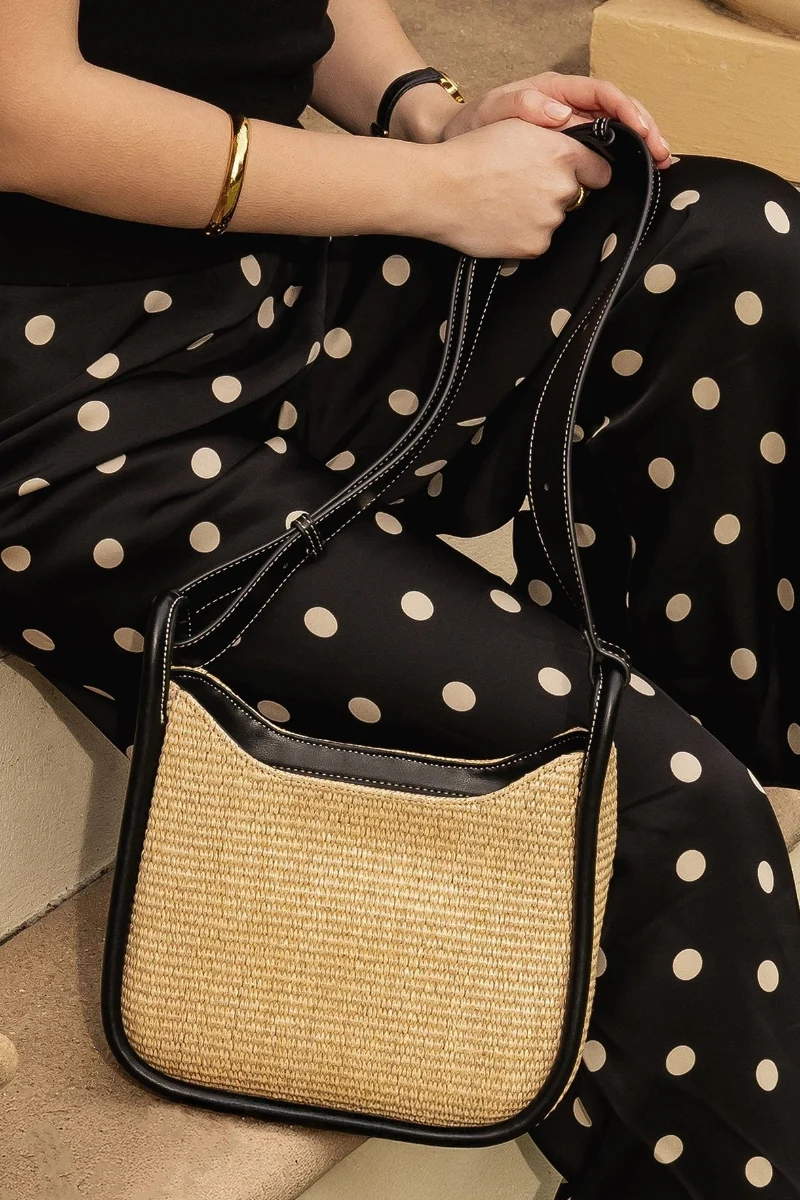 Louenhide Clare Shoulder Bag Black - Image 2