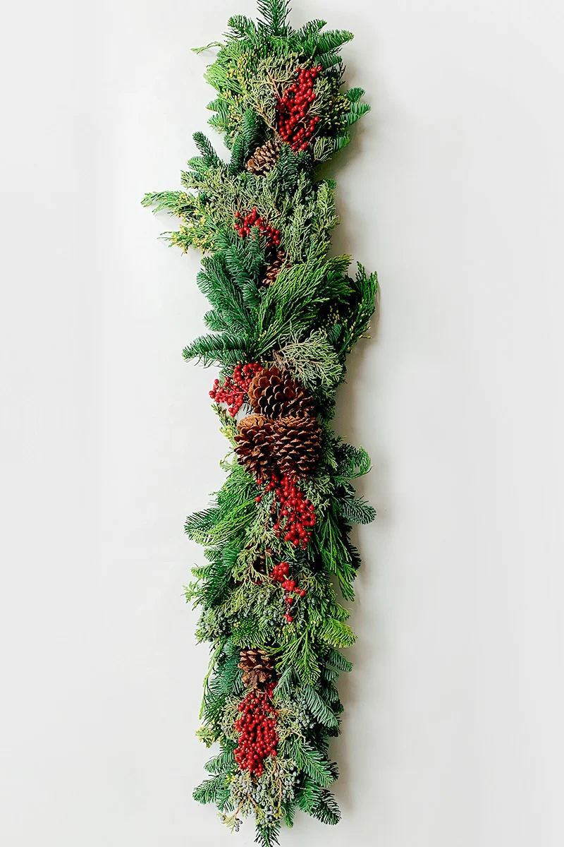 Mantlepiece, Canella Berry 40-44"