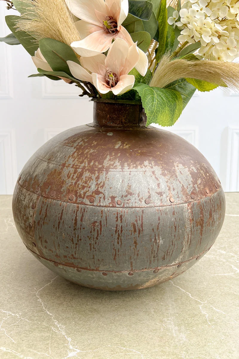Water Pot Large Iron