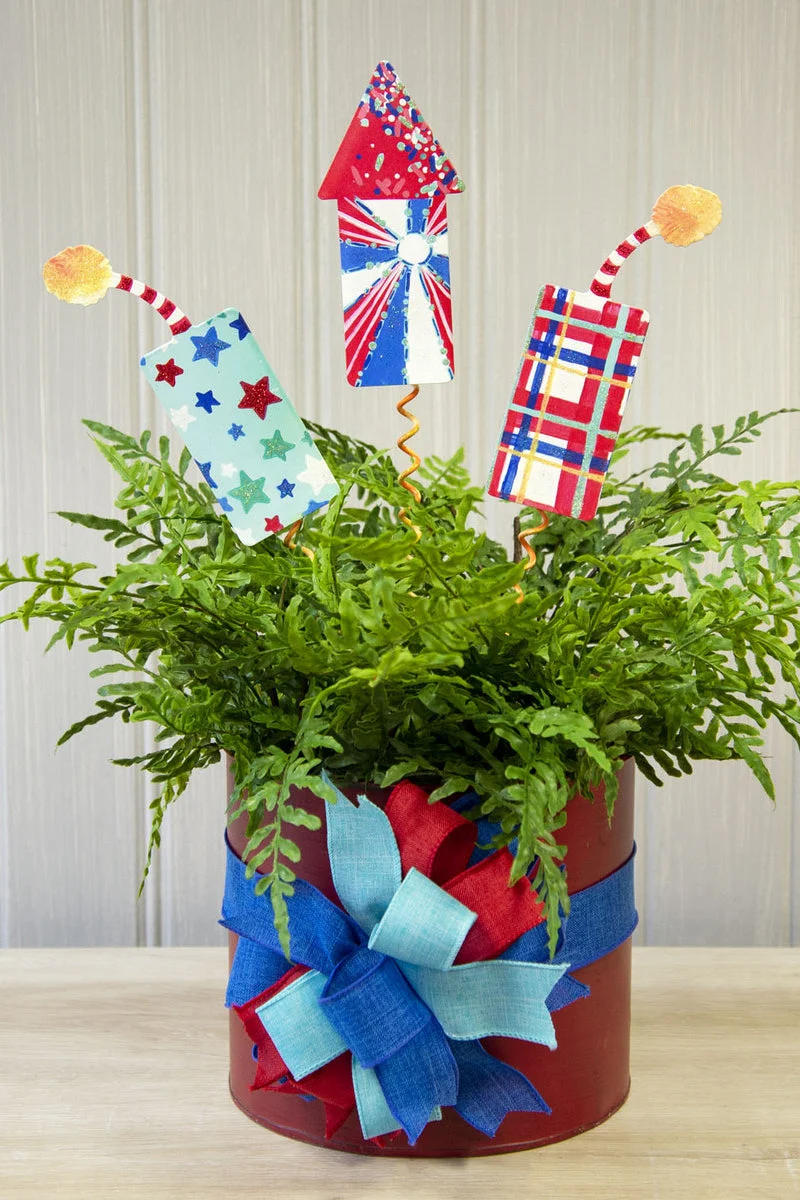 Round Top Playful Fireworks Trio - Image 2
