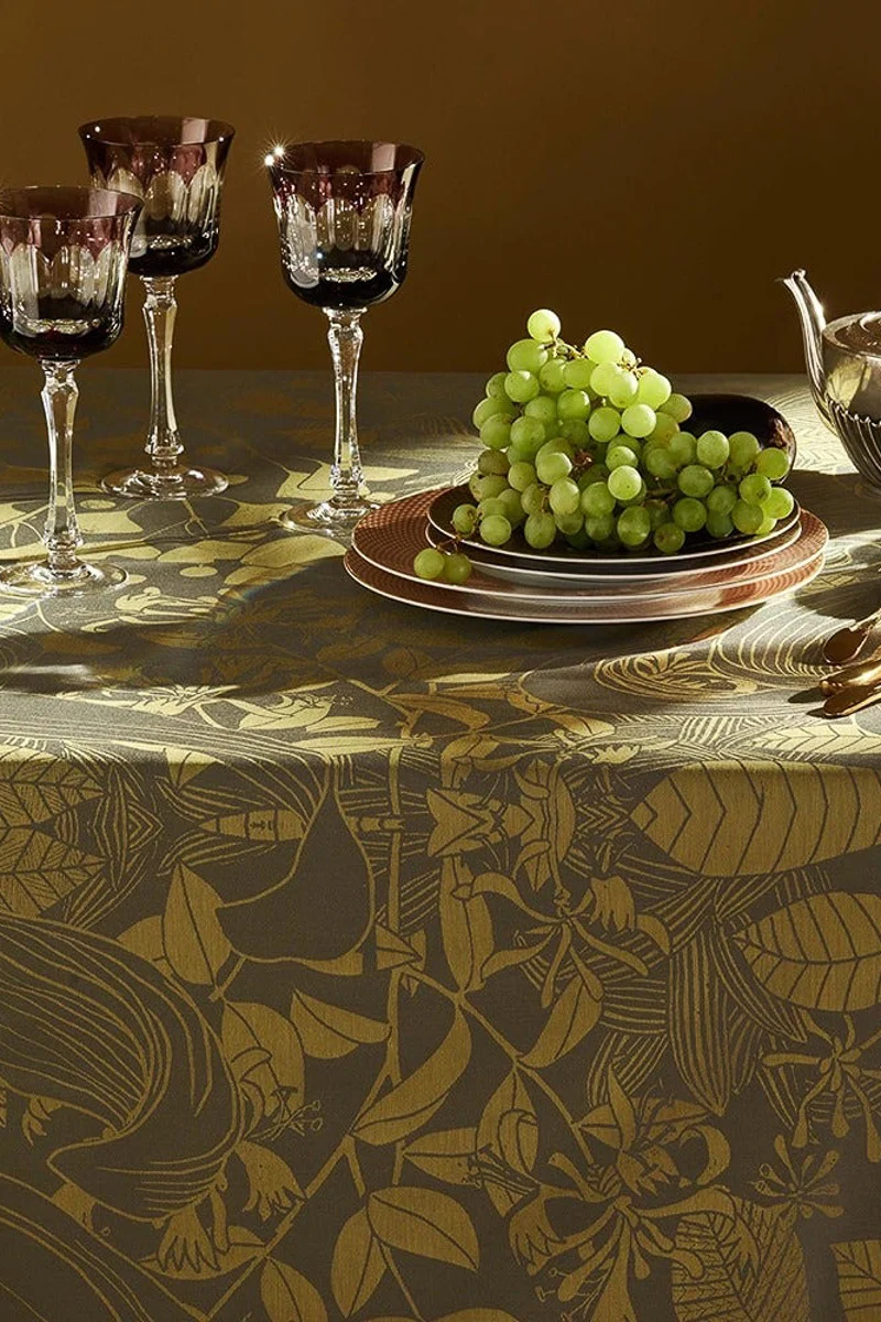 Garnier-Thiebaut Super Nature Tablecloth 71"x102" Or Pale